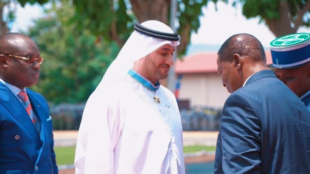 Le président centrafricain décerne à Ali Al-Shammari l’Ordre du Mérite au grade de Commandeur