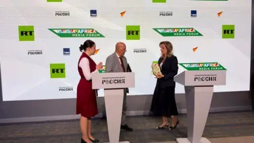 Signature à Moscou d’un accord de coopération entre le groupe Sahara Mediaş et la chaîne russe « Russia Today »